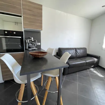 Holidays Apartment