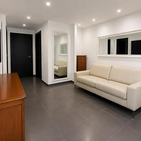 Apartment Holidays *